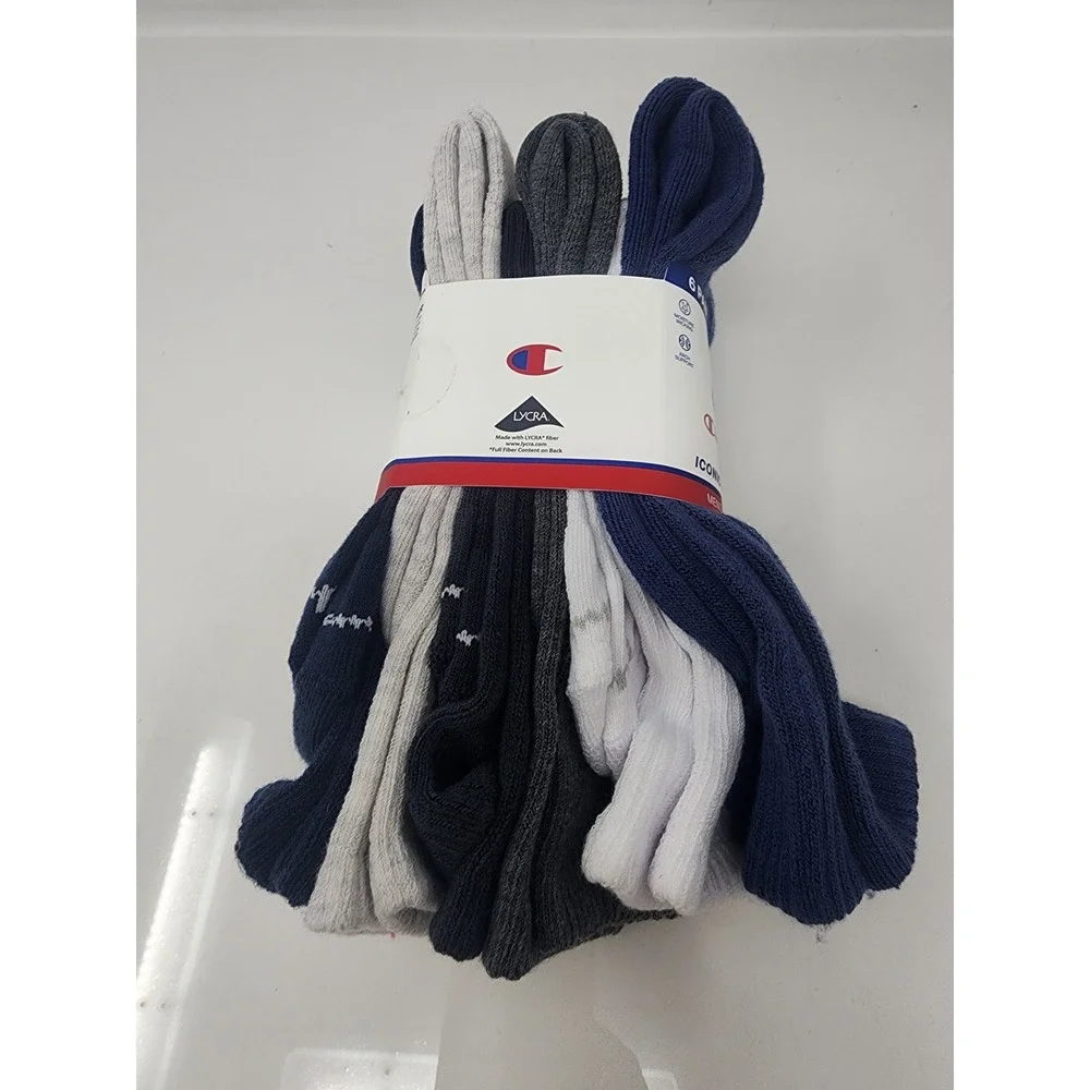 Champion iconic essentials